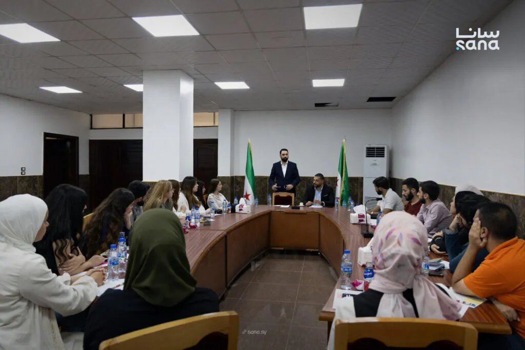 طرطوس: بحث آليات تفعيل دور الشباب في الأنشطة المجتمعية والسياسية