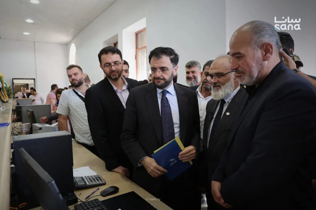 وزير الاتصالات يفتتح مكتب بريد دوما المُعاد تأهيله لخدمة مليون نسمة في ريف دمشق