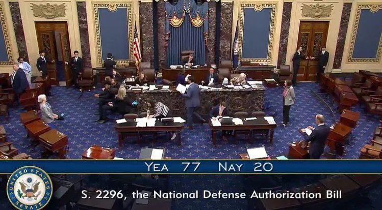 مجلس الشيوخ الأمريكي يصوّت على إلغاء قانون قيصر: خطوة نحو تخفيف العقوبات عن سوريا