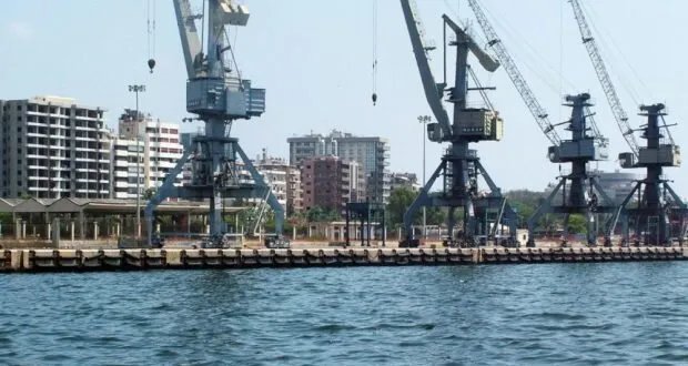 إلغاء قانون قيصر: فرصة تاريخية لعهد اقتصادي جديد في سوريا