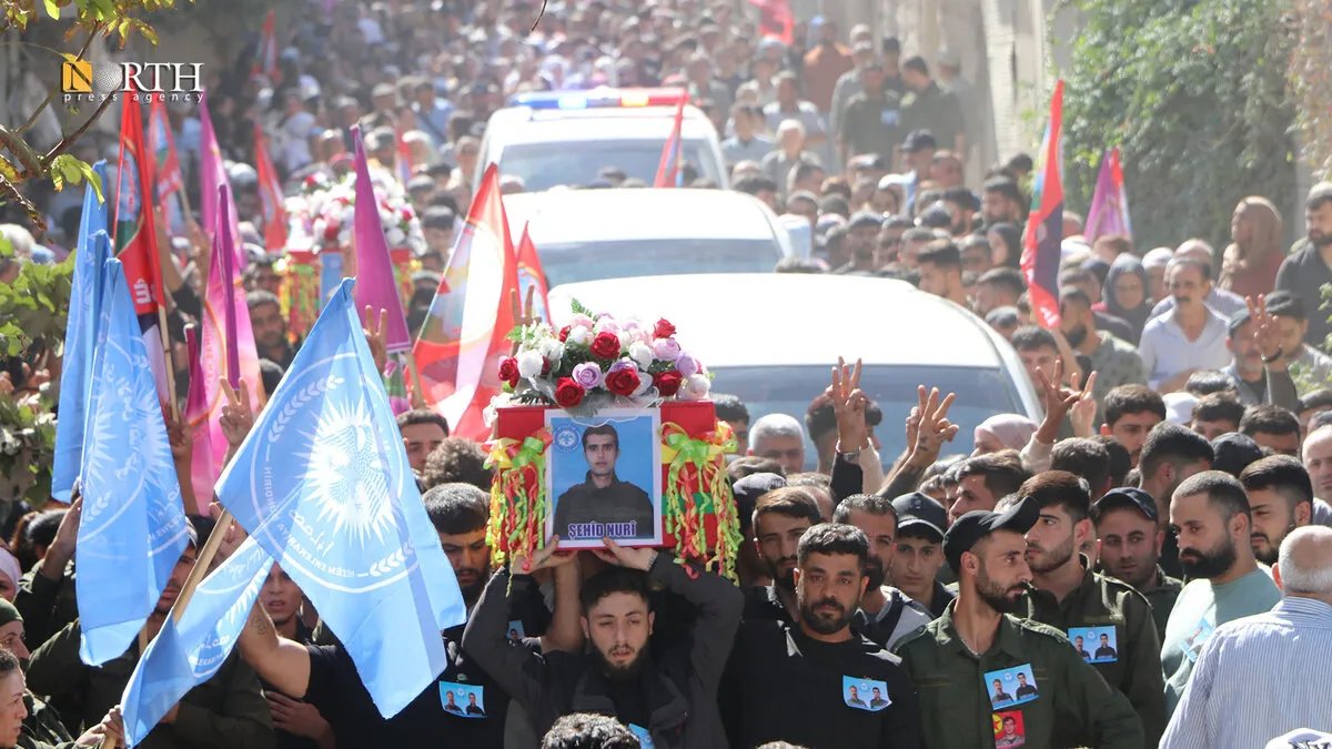 حلب تودع عنصريْن من الأسايش فقدا حياتهما في اشتباكات مع القوات الحكومية