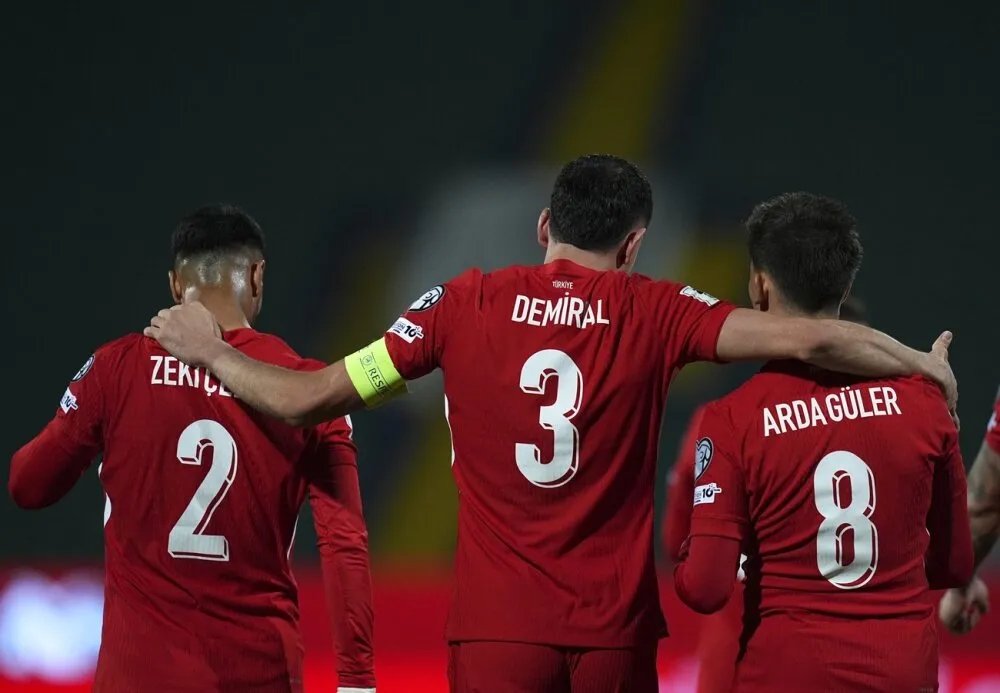 تصفيات كأس العالم 2026: تركيا تسحق بلغاريا بسداسية تاريخية