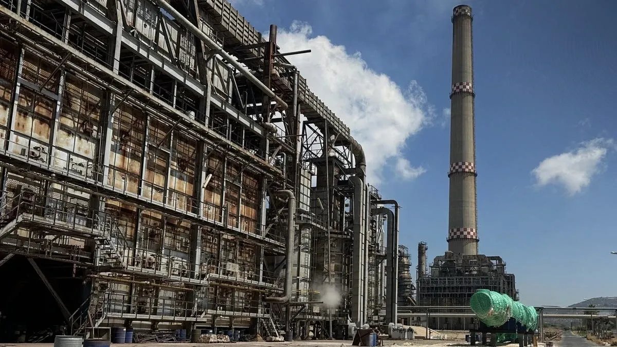 مشروع ضخم لتحديث مصفاة بانياس: مفاعلات عملاقة بطول 40 متراً تدخل سوريا