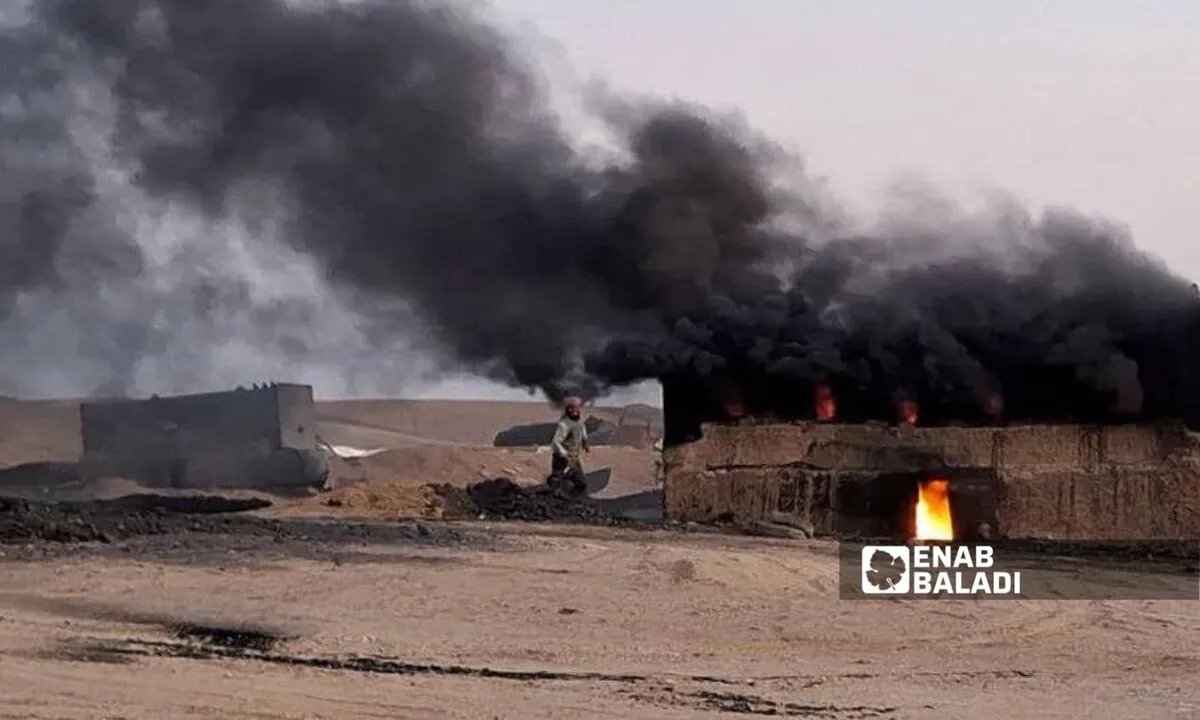 دير الزور: "حراقات" تكرير النفط تهدد حياة السكان وتنشر الأمراض