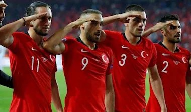 استياء في تركيا من تصرّفات الحارس أوزير بعد استبعاده من تشكيلة المنتخب