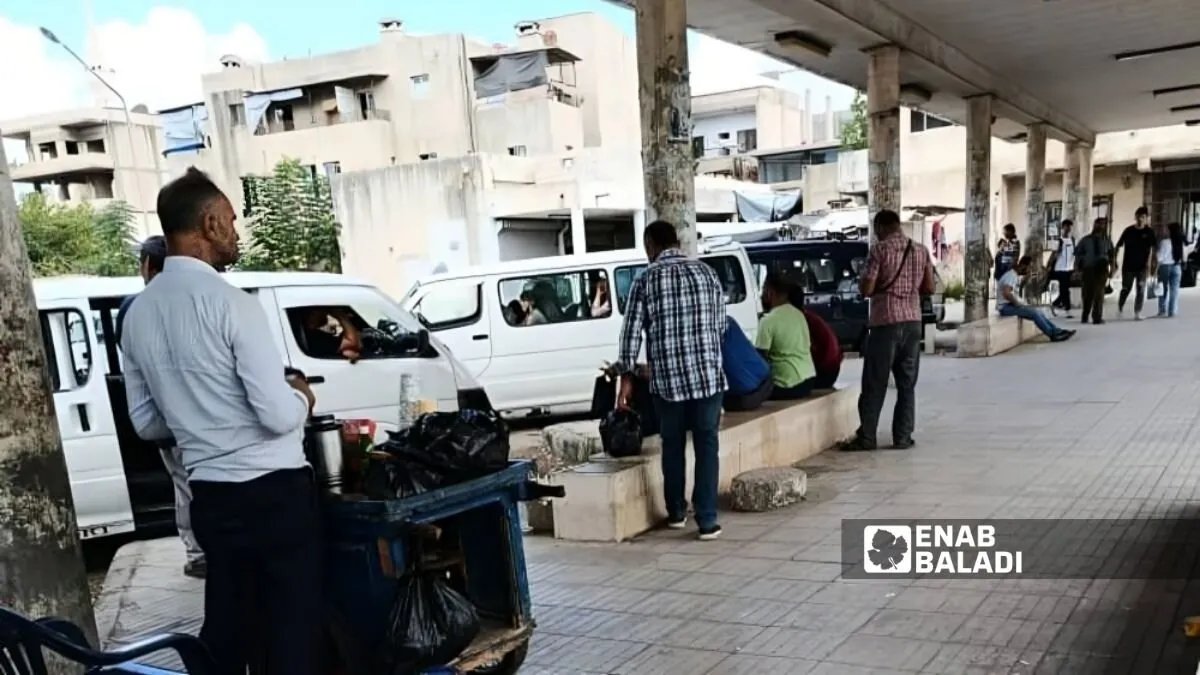 أزمة النقل تهدد مستقبل طلاب الساحل السوري: تكاليف المواصلات تثقل كاهل الأسر وتعوق التعليم
