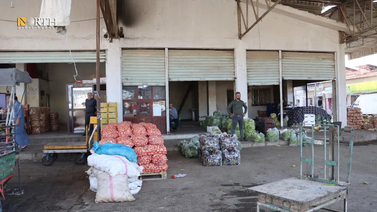 ارتفاع حاد في أسعار الخضروات بشمال سوريا بعد إغلاق المعابر من قبل الحكومة