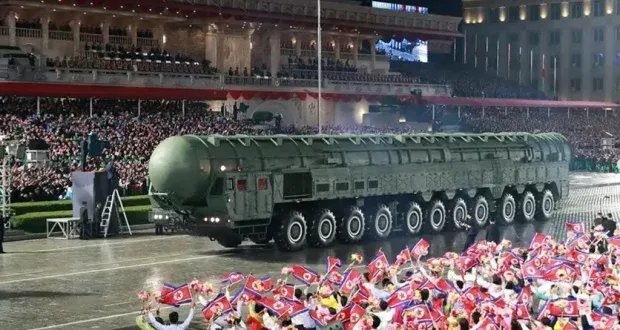 تحليل: هل اعتمدت كوريا الشمالية على تكنولوجيا روسية في تطوير صاروخها الباليستي العابر للقارات الجديد "هواسونغ-20"؟