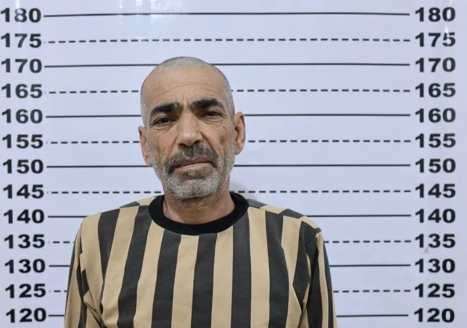 درعا: القبض على مسؤول أمني سابق متورط بجرائم وانتهاكات في عتمان