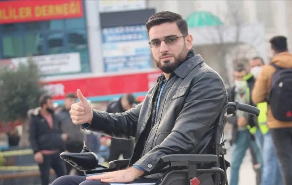 مقتل الناشط موفق هارون.. تبرع بكرسيه المتحرك لحملة "ريفنا يستاهل" قبل اغتياله