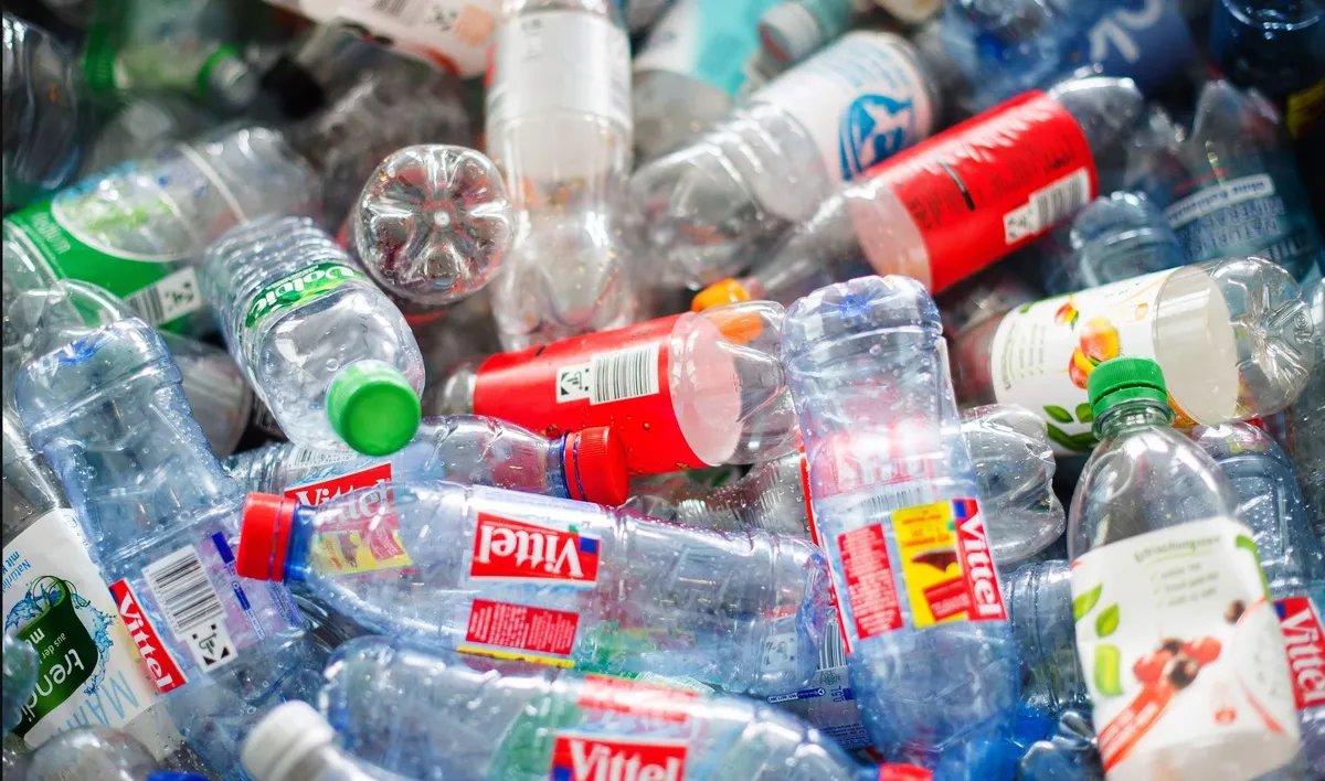 ألمانيا: تحقيق مع سوريين بتهمة الاحتيال في إعادة تدوير العبوات