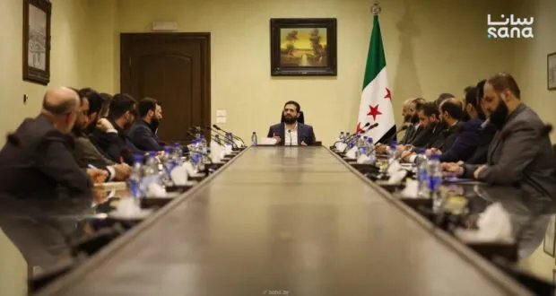 وزير الداخلية يوجه بتعزيز الجاهزية الأمنية في اجتماع مع قادة الأمن الداخلي