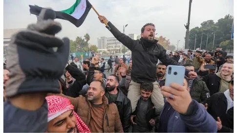 نيويورك تايمز تكشف تفاصيل هروب كبار مسؤولي النظام السوري بعد مغادرة الأسد المفاجئة