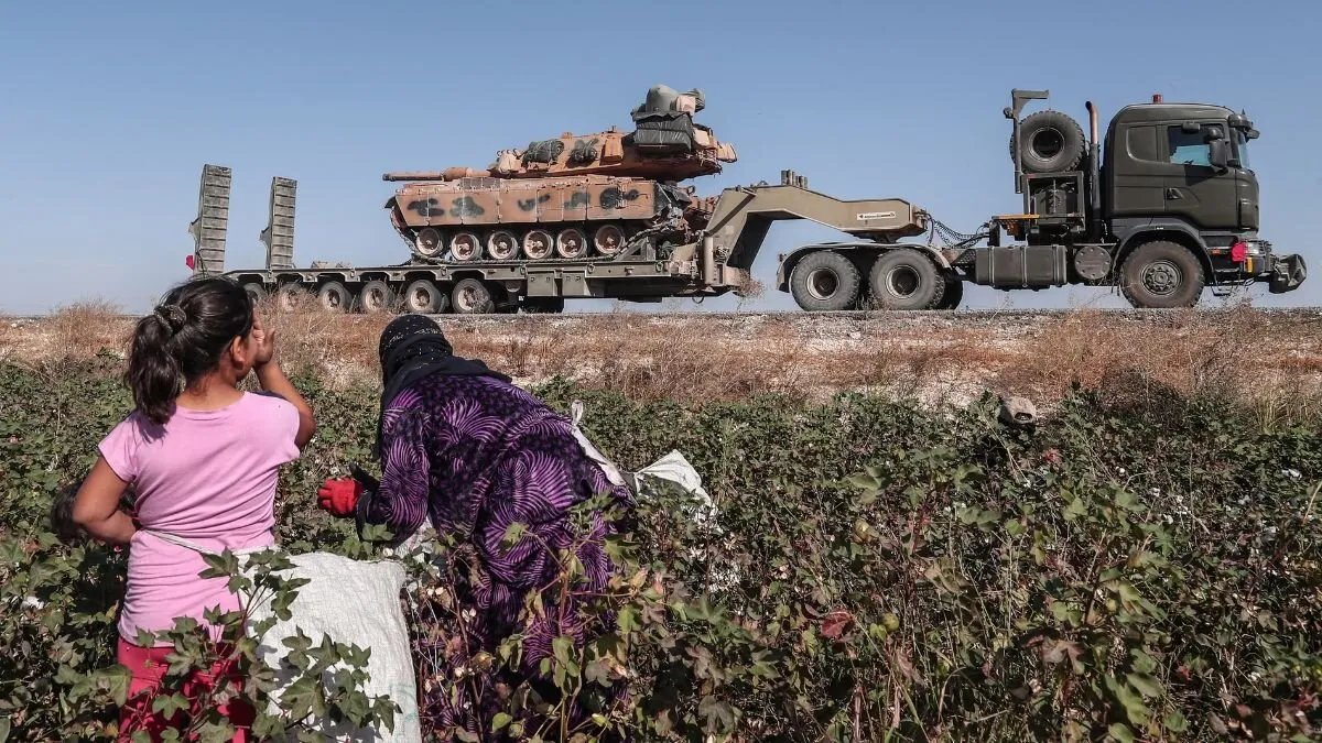 تقرير: تركيا تعتزم تزويد سوريا بأسلحة ومعدات عسكرية لدعم جهود إعادة بناء الجيش