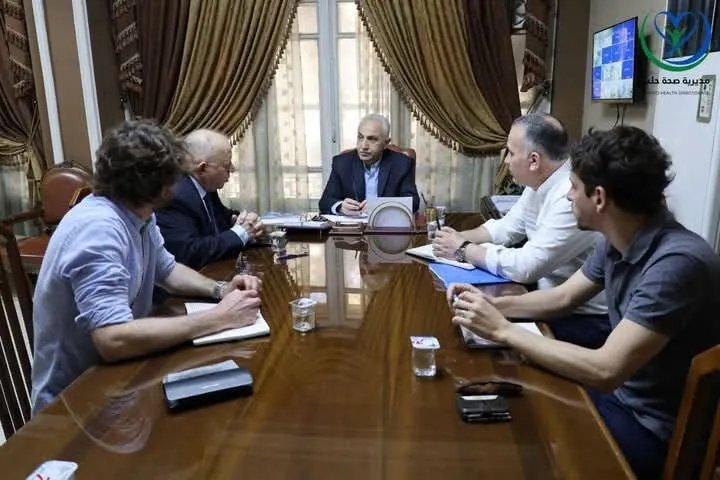 مبادرة أمل جديدة: حلب تبحث مع "سلسلة الأمل" الفرنسية دعم جراحات القلب والعظام للأطفال السوريين