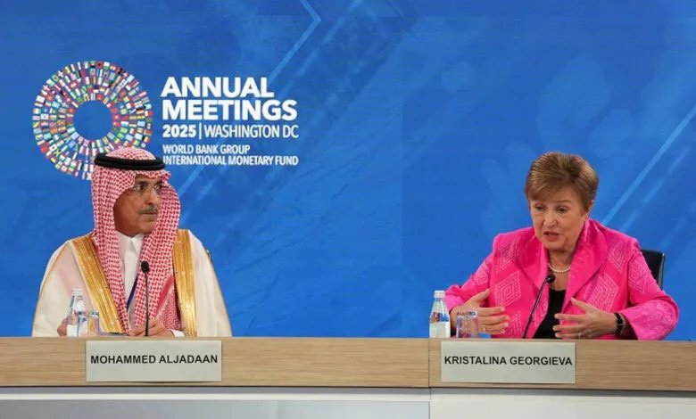 وزير المالية السعودي يكشف عن قرب الانتهاء من استثمارات سعودية كبيرة في سوريا