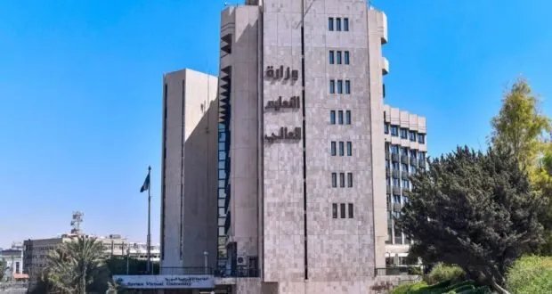 إقبال كثيف على مفاضلات القبول الجامعي في سوريا: أكثر من 228 ألف طالب يتقدمون