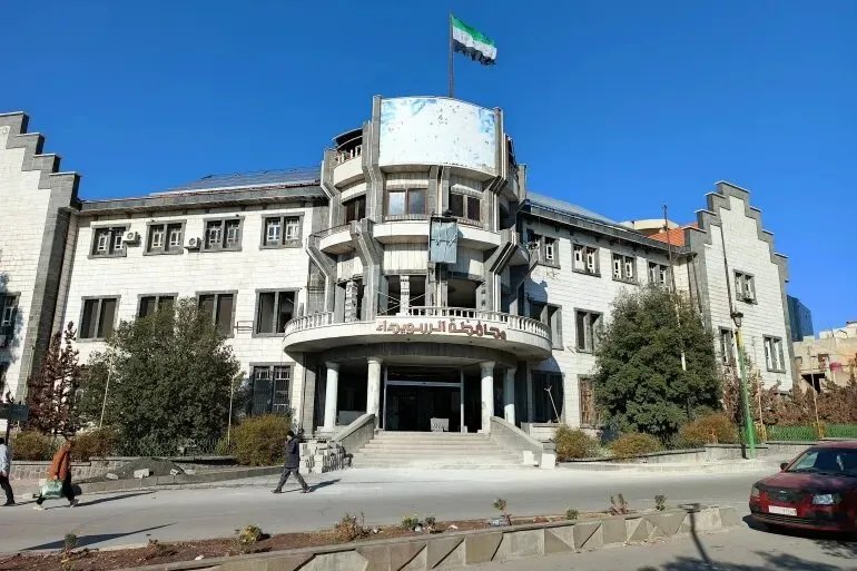 السويداء: المحافظة تكشف أسباب تفاقم الأزمات المعيشية وتوجه انتقادات حادة للمسؤولين