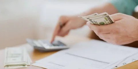 كيف تضاعف دخلك: استراتيجيات مالية ذكية لتحقيق الثروة حتى مع ثبات الراتب