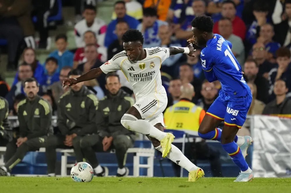 مبابي يقود ريال مدريد لاستعادة صدارة الليغا بفوز صعب على خيتافي