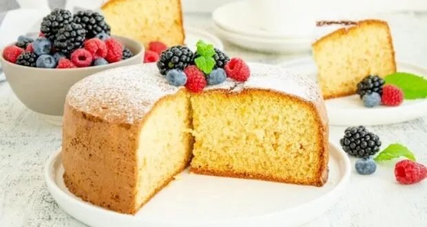 طريقة عمل كيكة السبع ملاعق الإسفنجية: وصفة سهلة وسريعة لتحضير ألذ الحلويات