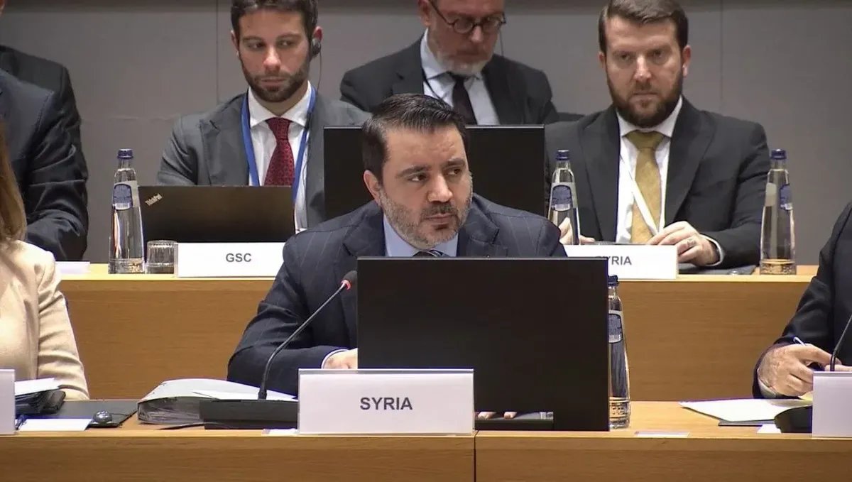 واشنطن تمنح تأشيرات لمسؤولين سوريين لحضور اجتماعات البنك الدولي والأمم المتحدة: هل هي بداية انفراج؟