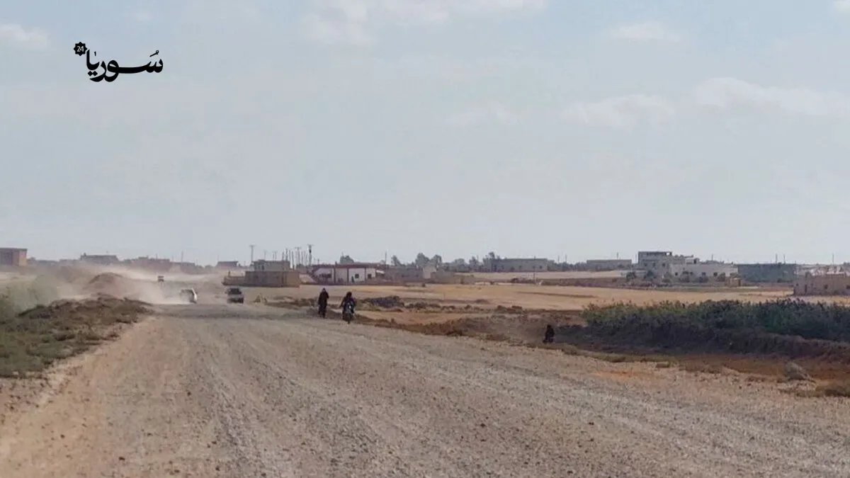 إهمال الطرق في ريف الرقة الشمالي: معاناة مستمرة تهدد حياة السكان واقتصاد المنطقة