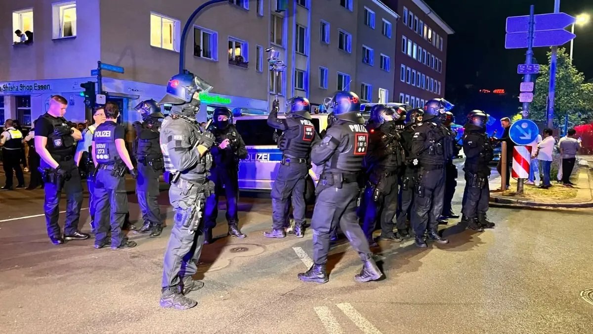 ترحيل عائلة سورية من ألمانيا بعد اتهامها بارتكاب 160 جريمة