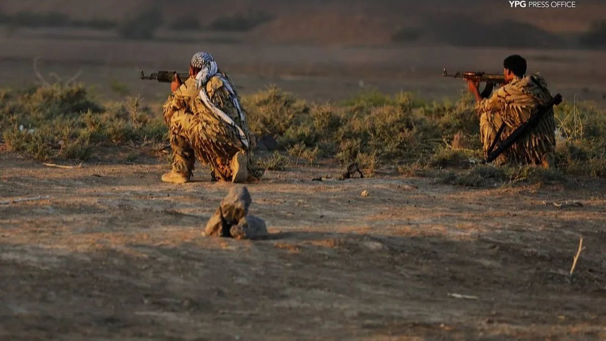 وفد حكومي سوري يلتقي "قسد" في الطبقة لبحث تهدئة التوترات في حلب