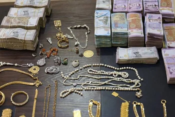 ريف دمشق: القبض على عصابة سرقت البنك العربي واستعادة جزء من المسروقات