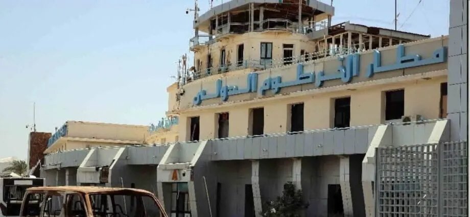 بعد إغلاق دام 30 شهراً: إعادة فتح مطار الخرطوم للرحلات الداخلية