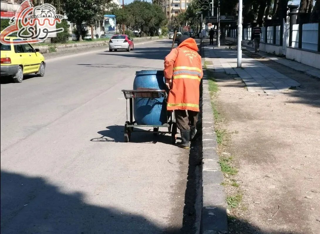 قانون الخدمة المدنية الجديد في سوريا: فرصة للشباب ومعالجة الترهل الإداري