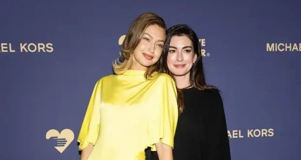 جيجي حديد وآن هاثاواي تخطفان الأنظار في حفل Golden Heart Awards 2025 بنيويورك: أناقة وتألق على السجادة الحمراء