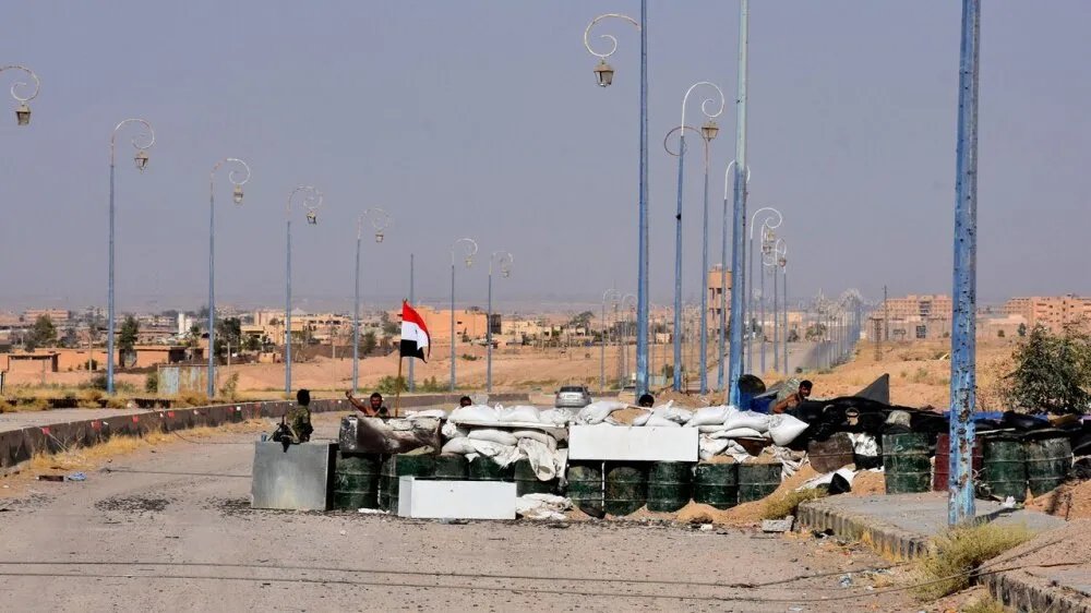 وثيقة مسربة تكشف امتيازات للإعلام الرسمي السوري على الحواجز العسكرية خلال الثورة