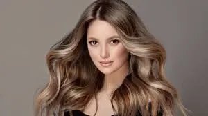 استعيدي شبابك: خطوات طبيعية لإطلالة أصغر بـ 20 عامًا بدون بوتوكس أو فيلر