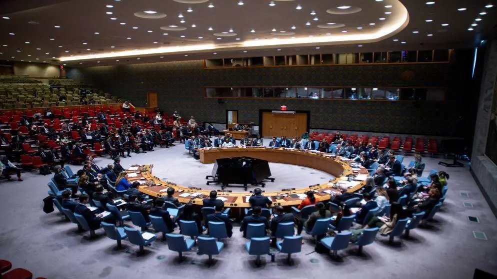 مجلس الأمن يشيد بالانتخابات السورية ويدعو لرفع العقوبات ودعم الاستقرار: تحول في الخطاب الدولي