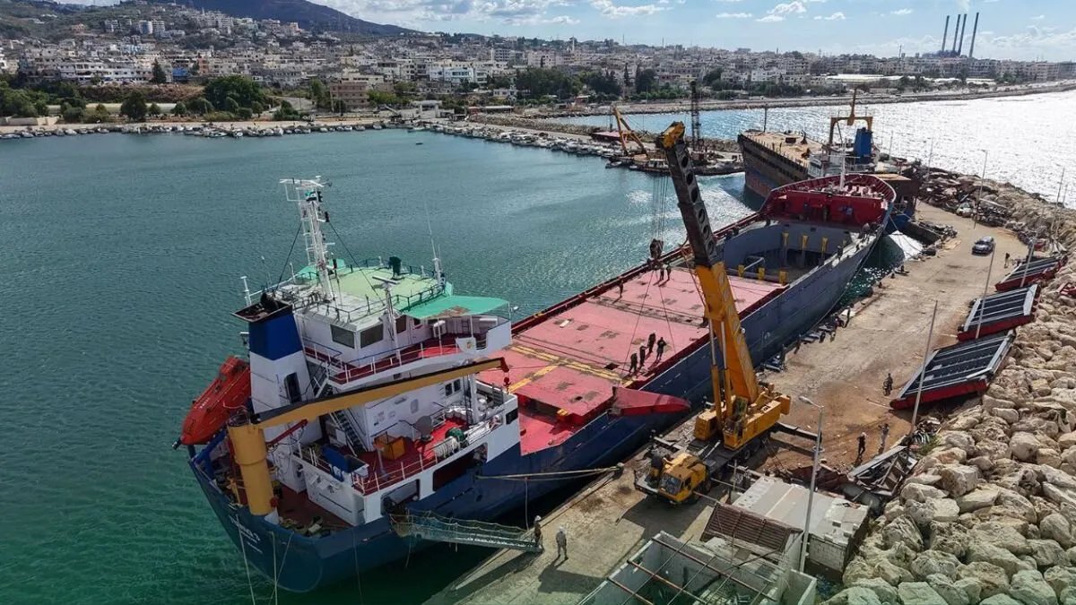 روسيا تستعد لتوريد شحنة نفط ضخمة إلى سوريا وسط أزمة وقود متفاقمة