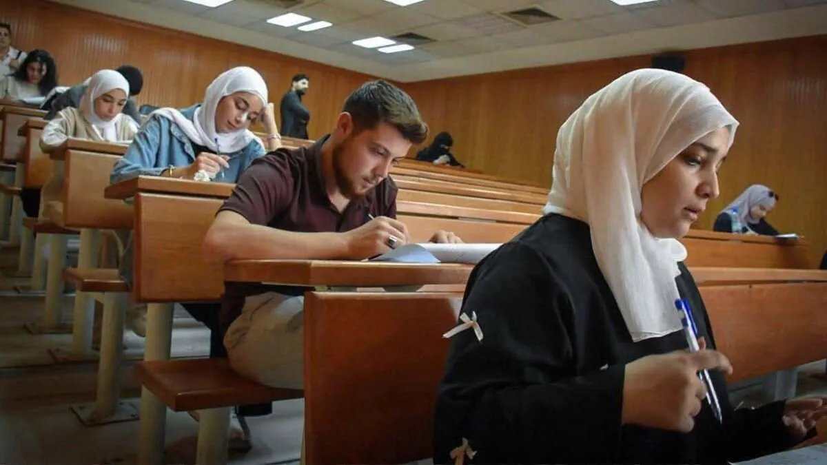 تأجيل تدريس مقرر "الثقافة القومية" في الجامعات السورية لإعادة صياغته