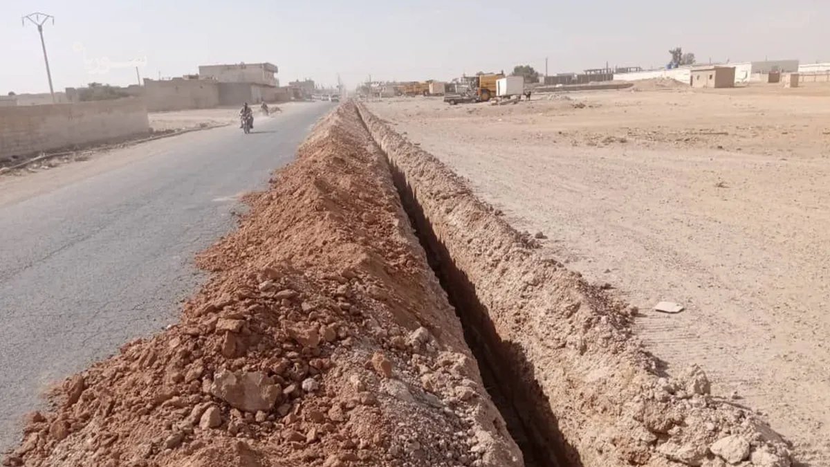 استجابة لتقرير "سوريا بلس": بدء مشروع خط مياه ينهي معاناة قريتي الخباص والحج العلي بريف الرقة