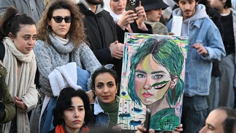 تصاعد العنف ضد النساء: جرائم درعا وحمص تسلط الضوء على تدهور الأمن