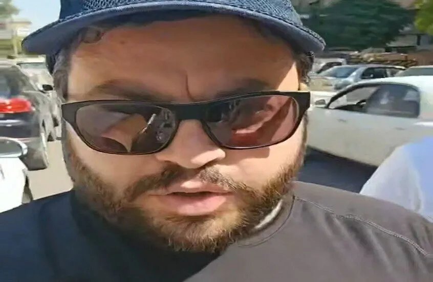 مدوّن إسرائيلي يثير الجدل بتناوله البوظة الدمشقية ونشر مقاطع فيديو من دمشق