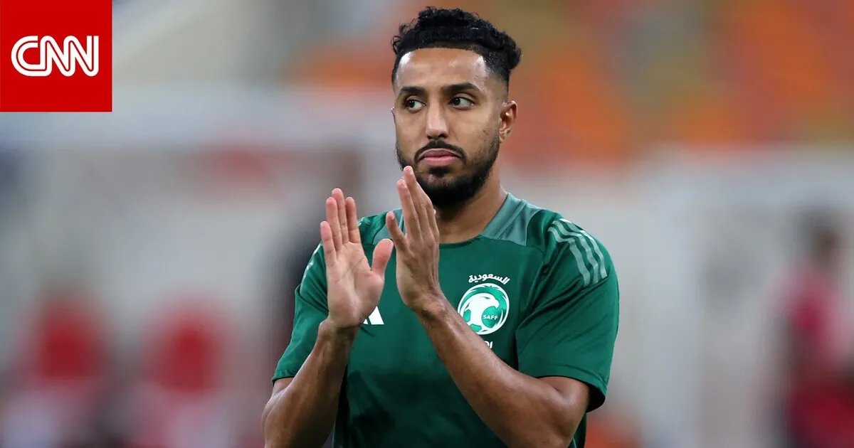 سالم الدوسري يتوج بجائزة أفضل لاعب في آسيا: نظرة على قائمة الفائزين التاريخيين