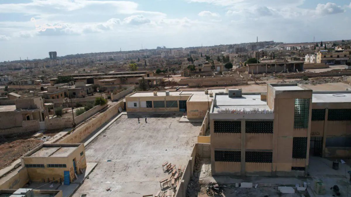 حلب: الدمار يعيق تعليم الطلاب في الليرمون.. مدرسة واحدة تعمل بثلاث فترات