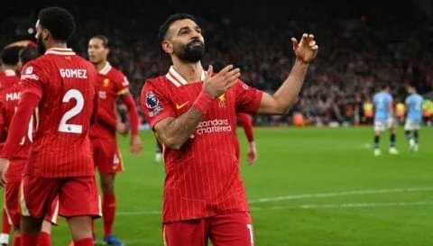 سونيس ينتقد صلاح بشدة ويتهمه بالأنانية المفرطة