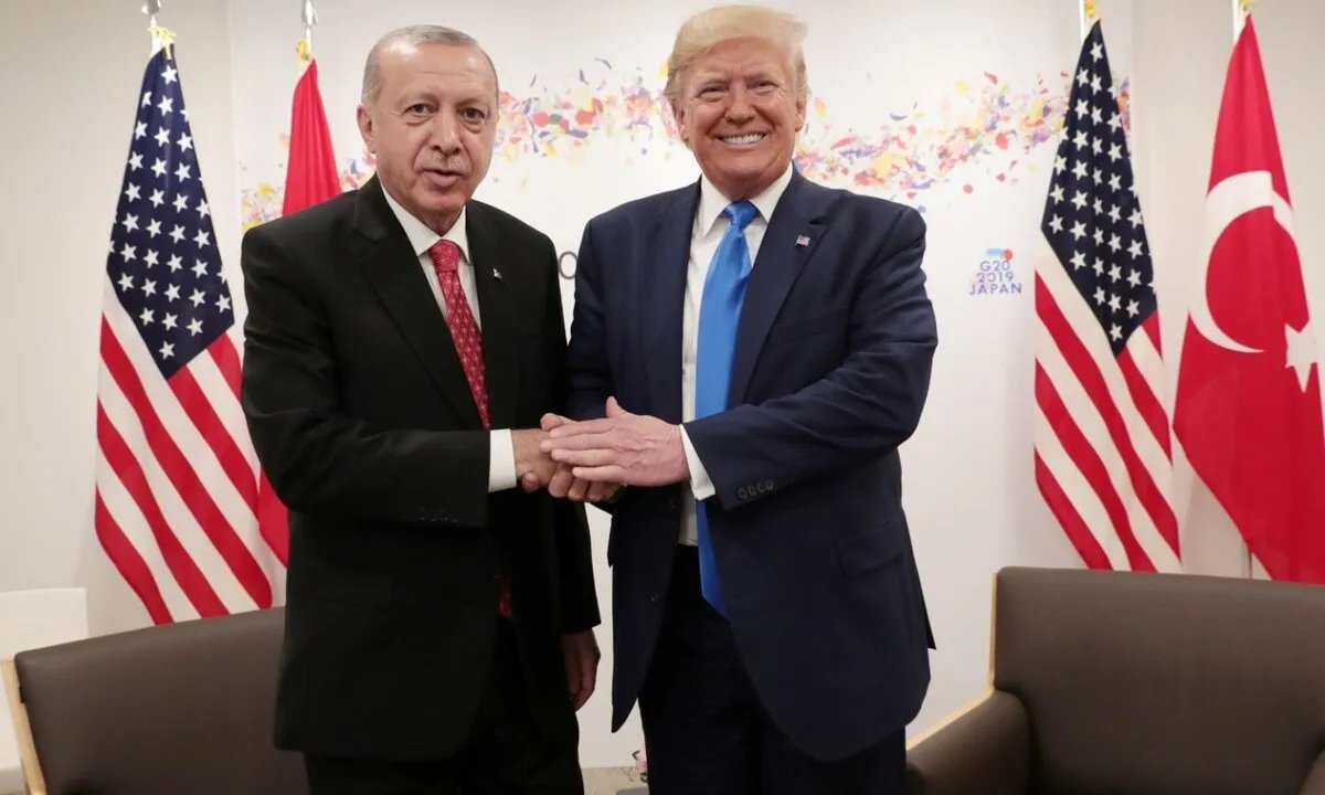 مفاوضات تركية إسرائيلية مرتقبة حول سوريا: هل تنجح وساطة ترامب في خفض التصعيد؟