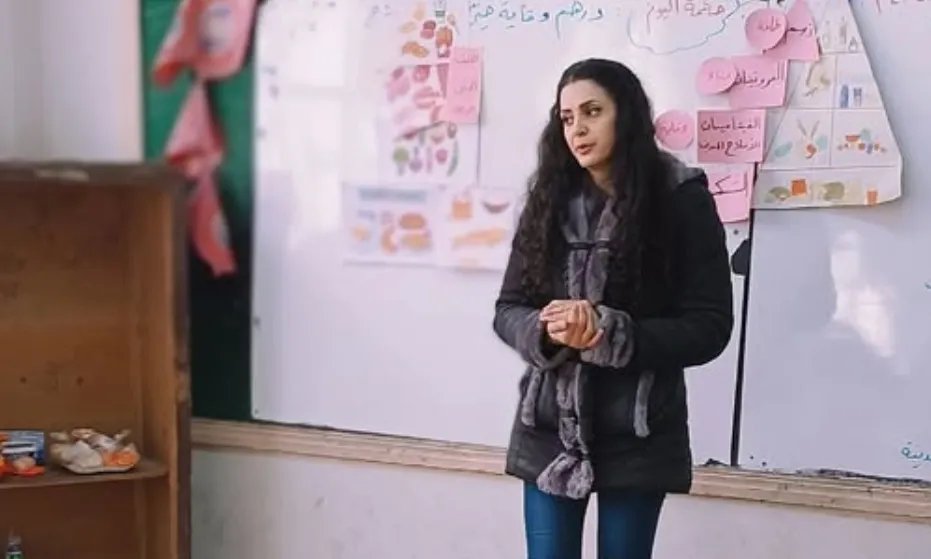 مأساة في حمص: قنبلة يدوية تقتل معلمة داخل منزلها في ضاحية الوليد