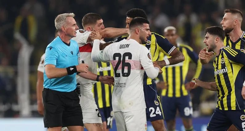 إهانات عنصرية تطال دينز أونداف في إسطنبول بسبب أصوله الكردية: الإعلام الألماني يسلط الضوء