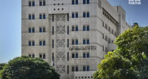 الخارجية السورية تكشف تفاصيل جهودها في ليبيا: تسوية أوضاع موقوفين وتجديد جوازات سفر