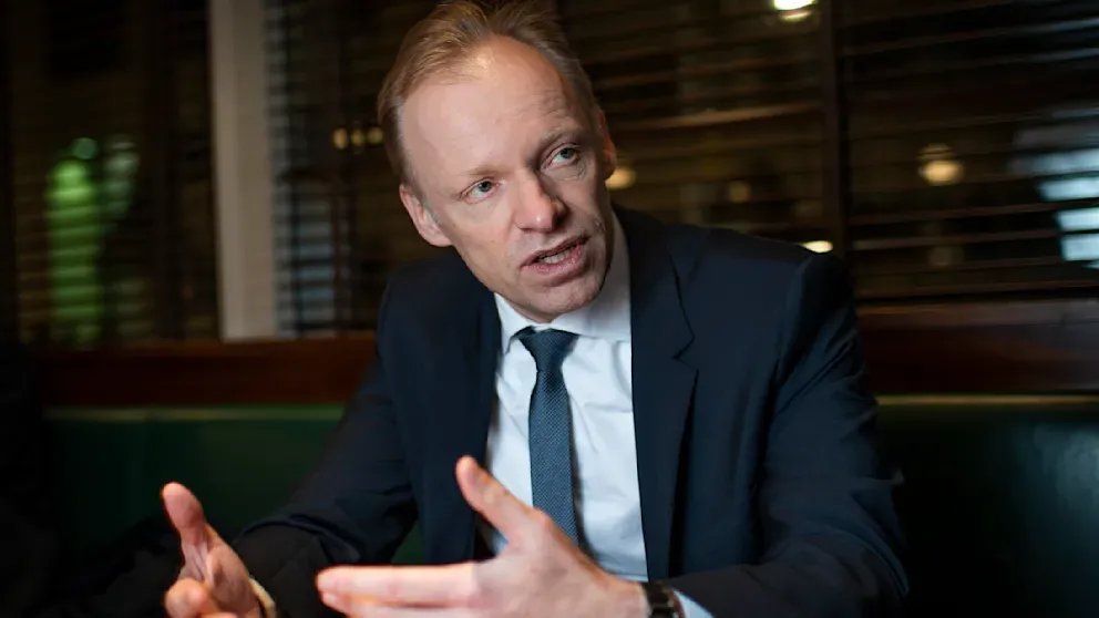 ألمانيا على حافة الهاوية؟ خبير اقتصادي يحذر من تفوق القطاع الحكومي وتراجع الاستثمار الخاص