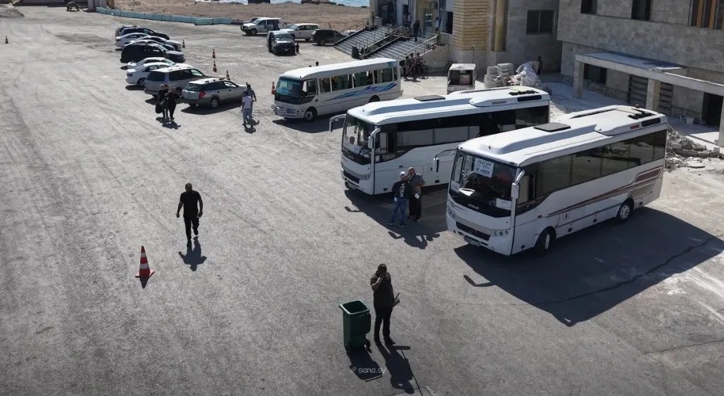 تراجع ملحوظ في عودة النازحين بسوريا خلال أيلول مع تفضيل اللاجئين العودة إلى مناطقهم الأصلية